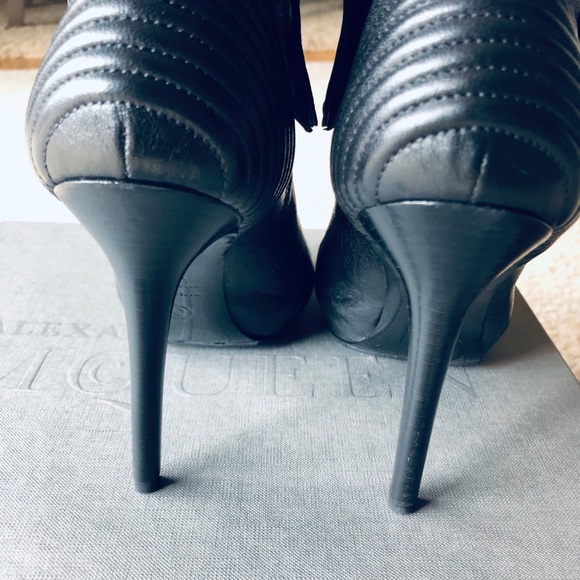 Alexander McQueen  35 1/2 boot - Picture 5 of 7